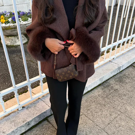 Manteau Élégant Ceinturé avec Poignets en Fausse Fourrure Avenora® - Vue 5